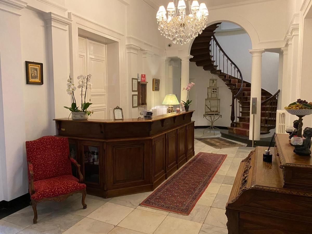 Hotel Patritius บรูจส์ ภายนอก รูปภาพ
